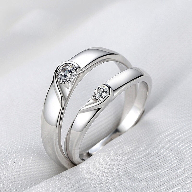 Elegant Zircon Heart Couples' Ring Set
